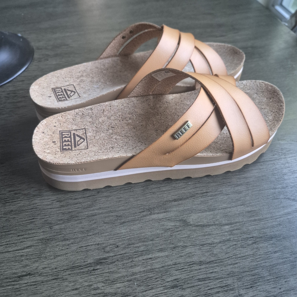 Tan REEF Women's Sandals Neutral Classic Timeless Casual Slip Ons - Picture 5 of 10